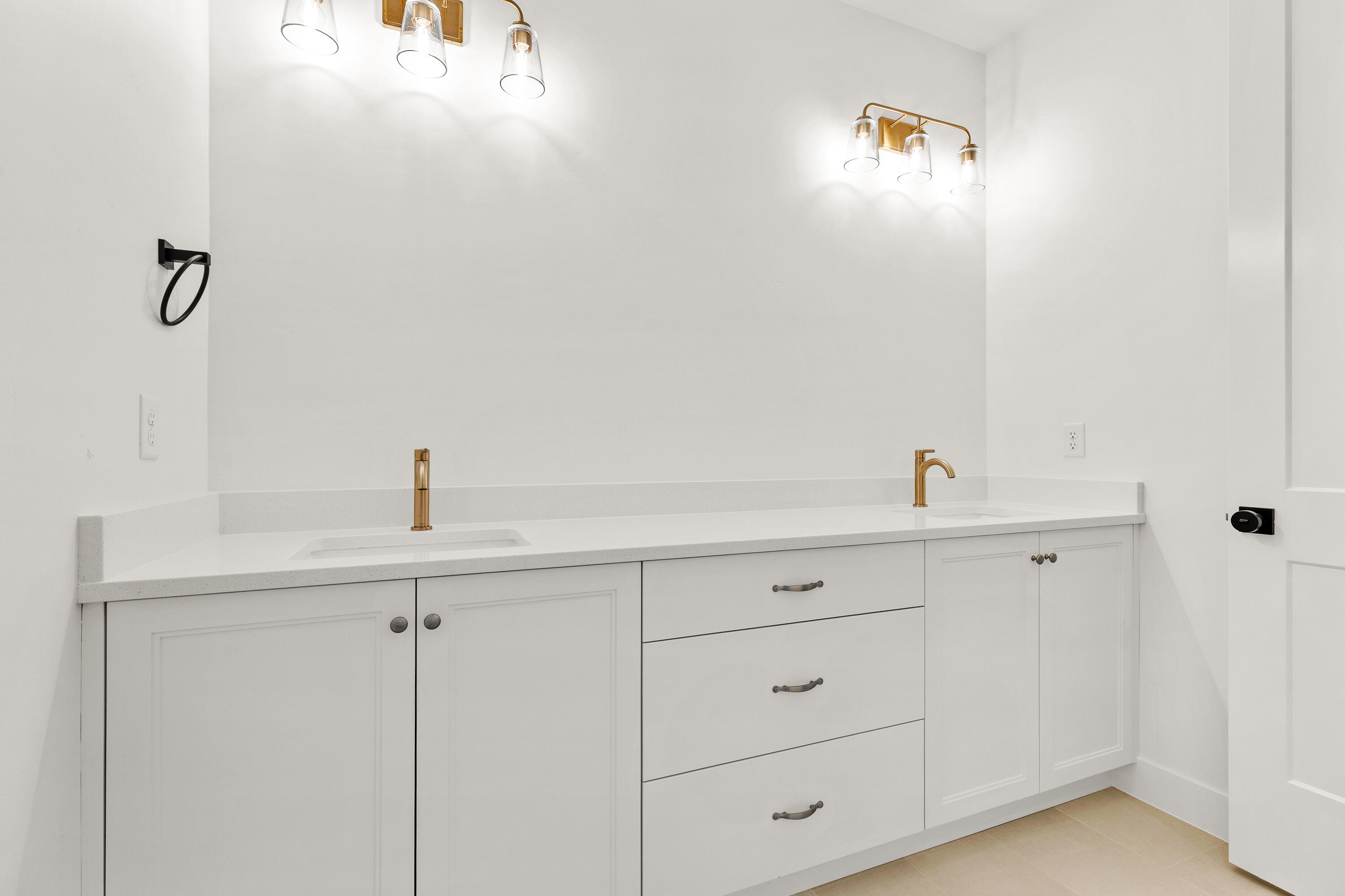 DESERT HORIZON - Residential