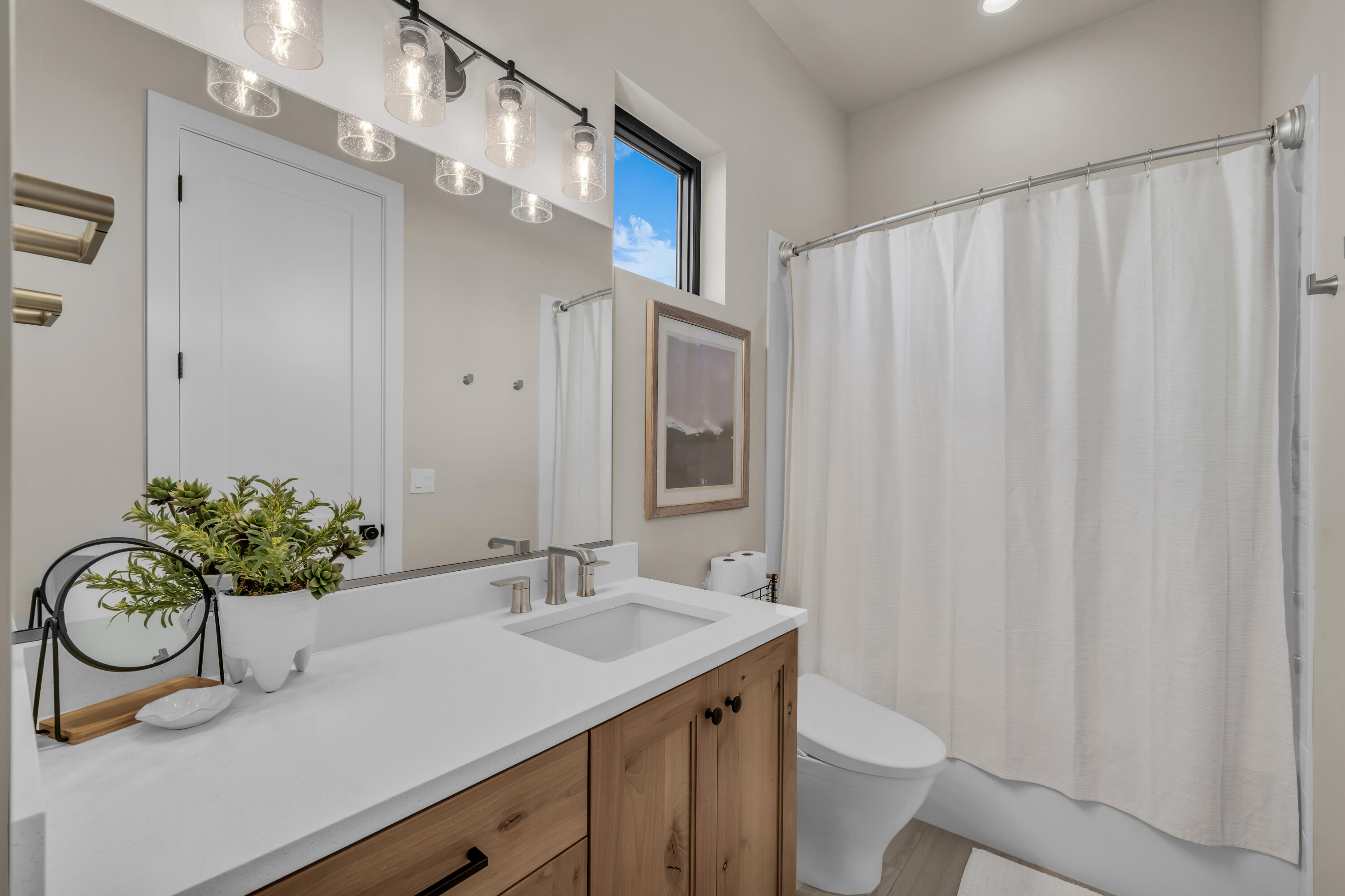 LEDGES OF ST GEORGE - Residential