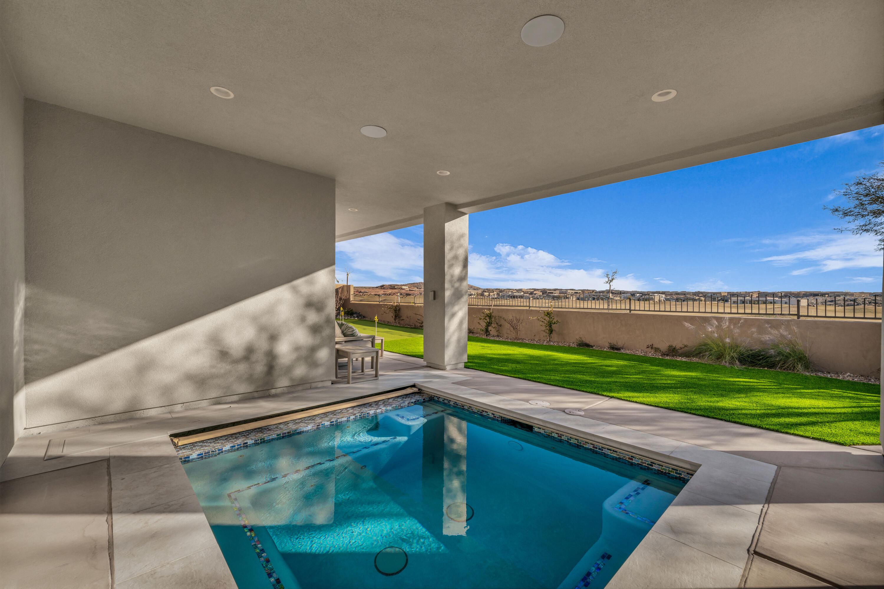 LEDGES OF ST GEORGE - Residential