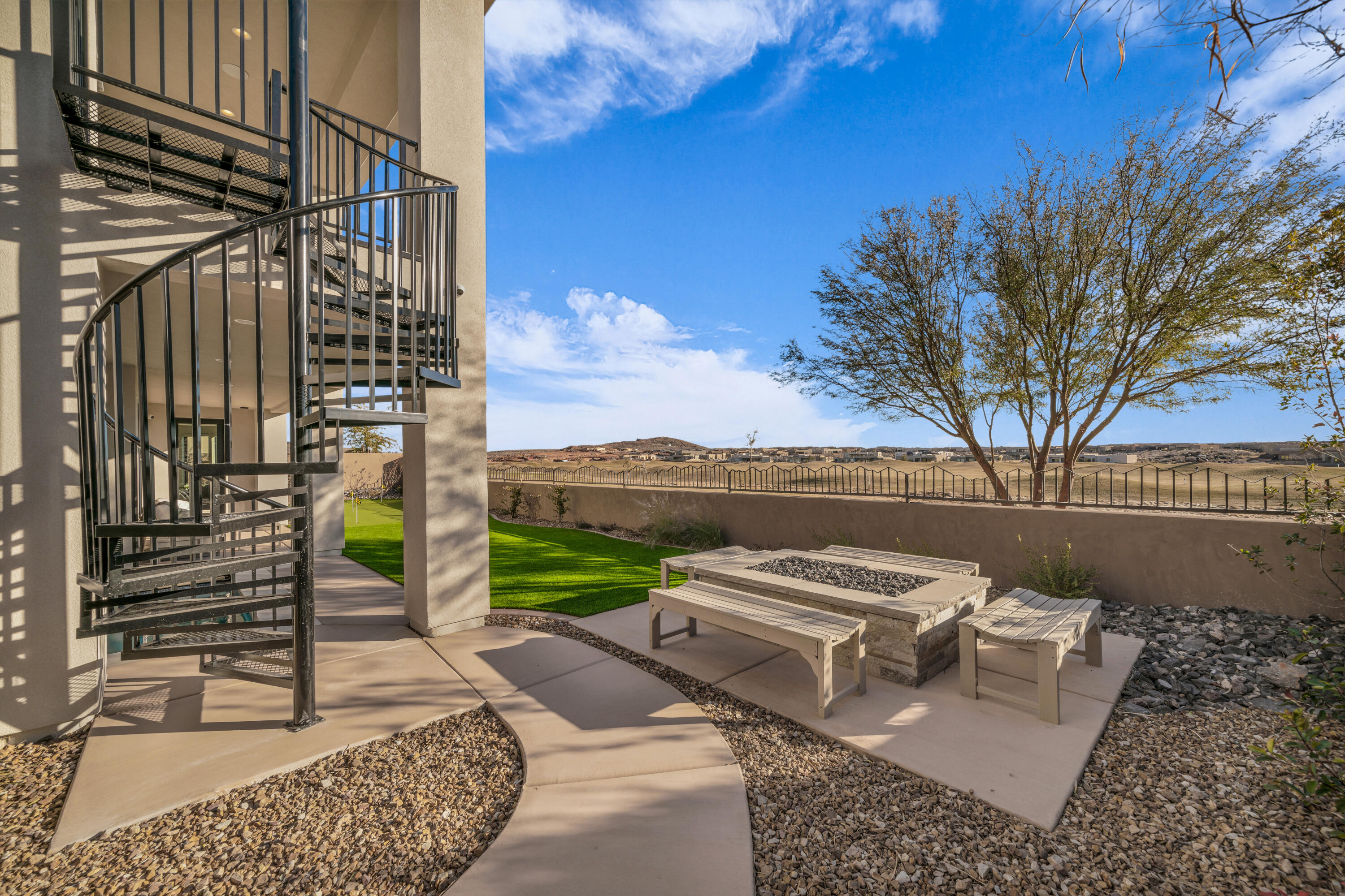 LEDGES OF ST GEORGE - Residential