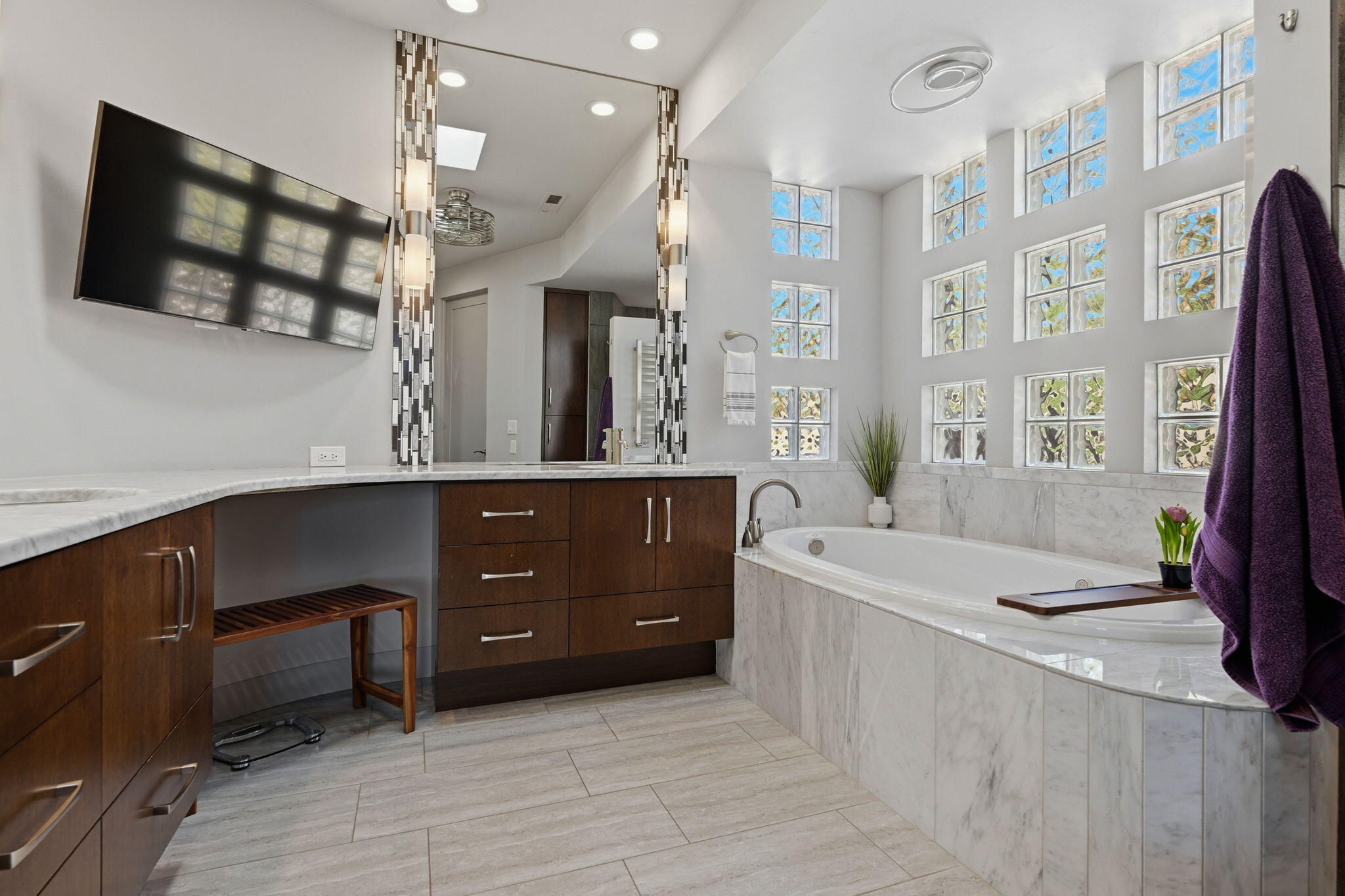 KACHINA SPRINGS EAST AT ENTRADA - Residential