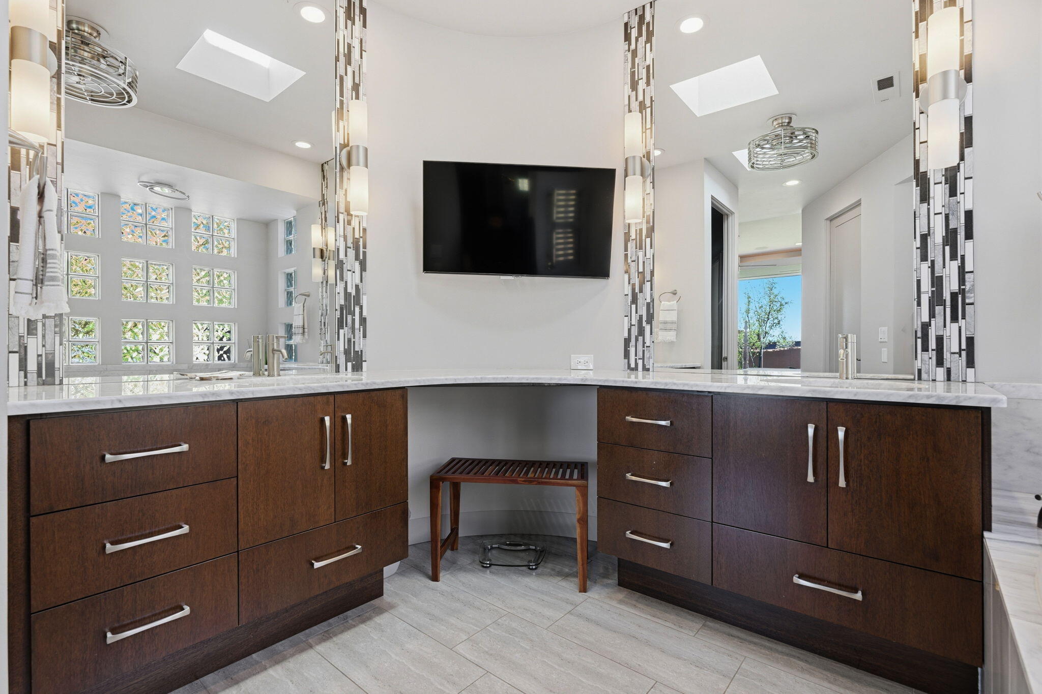 KACHINA SPRINGS EAST AT ENTRADA - Residential