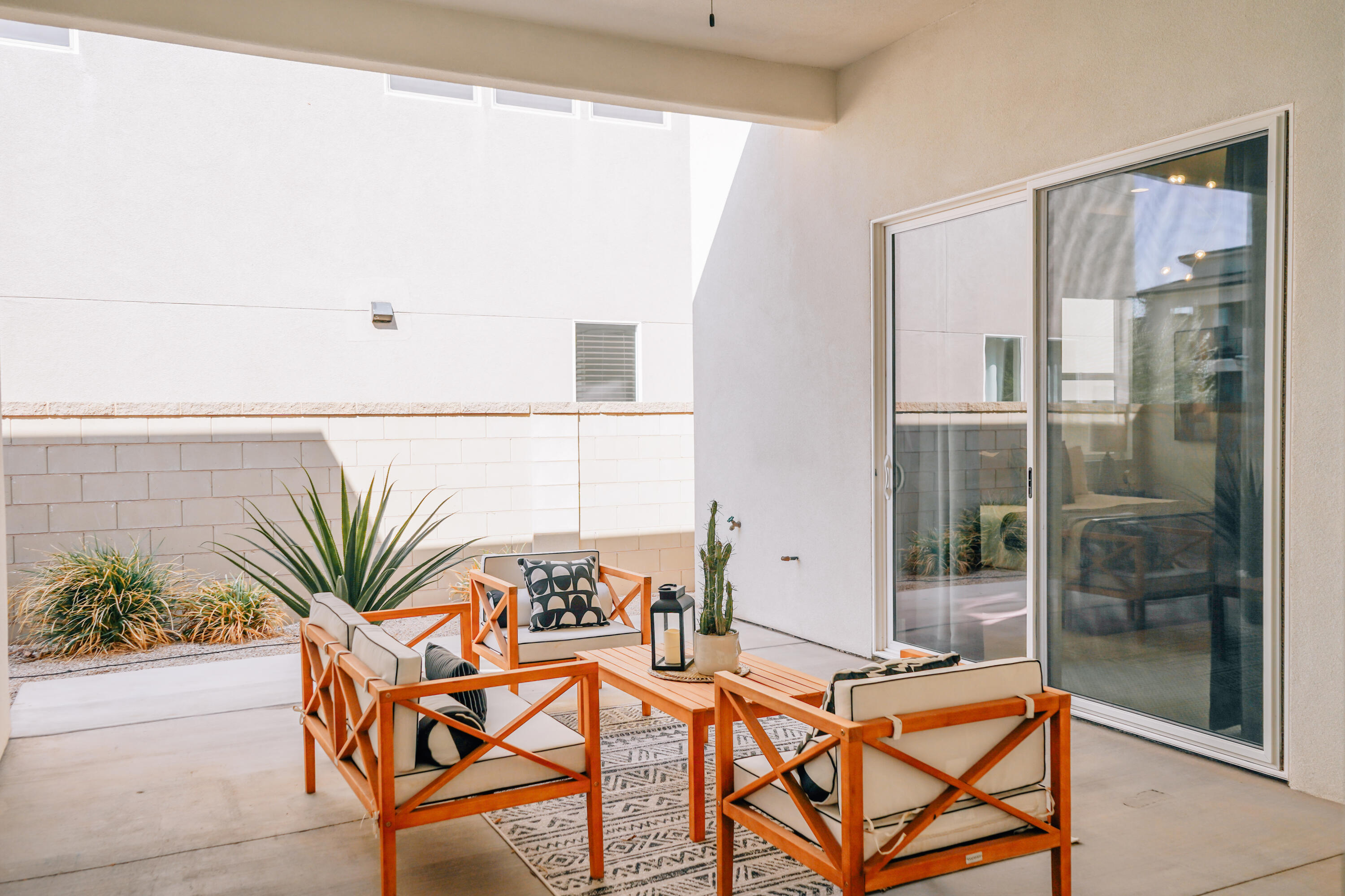 AUBURN HILLS - Residential