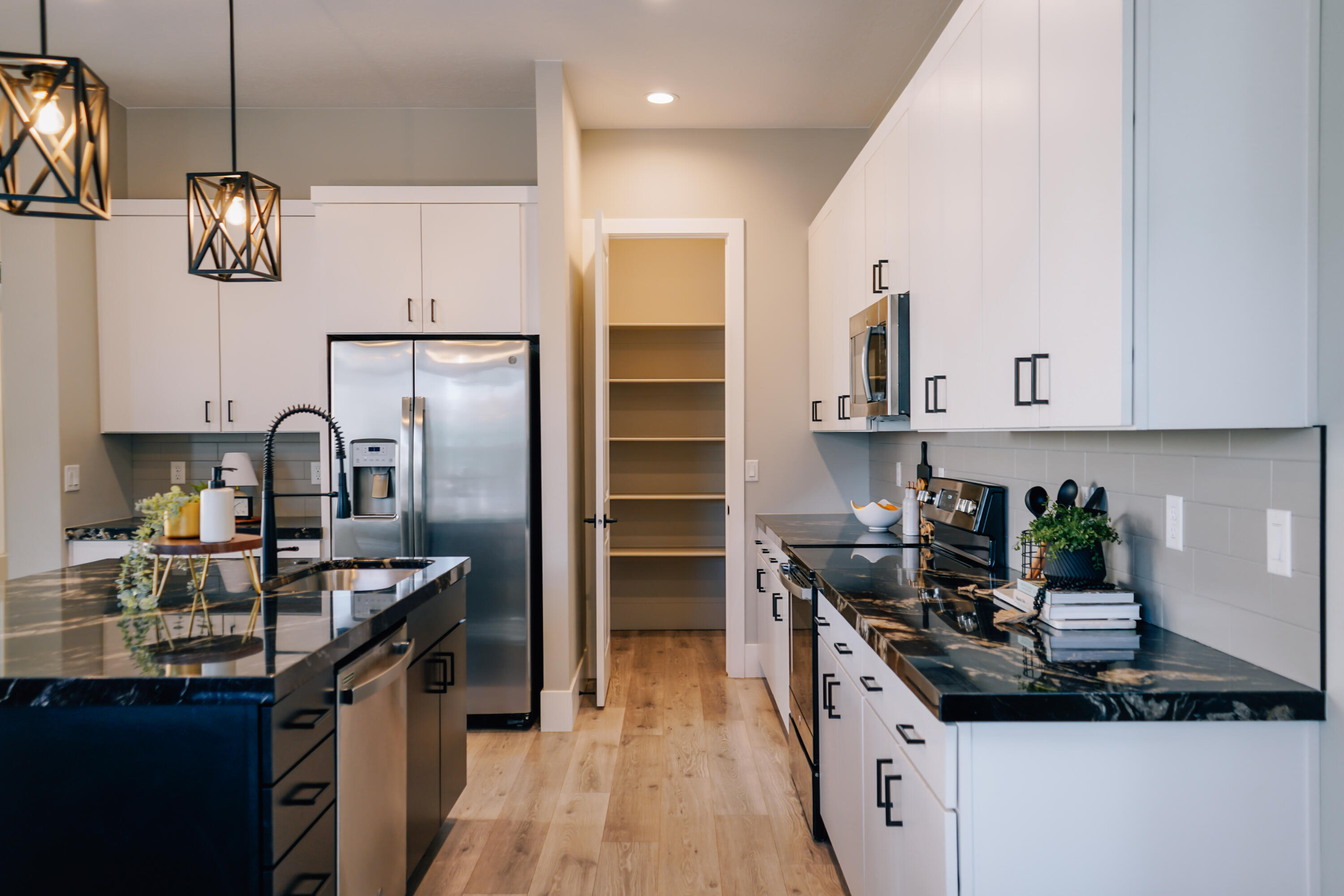 AUBURN HILLS - Residential