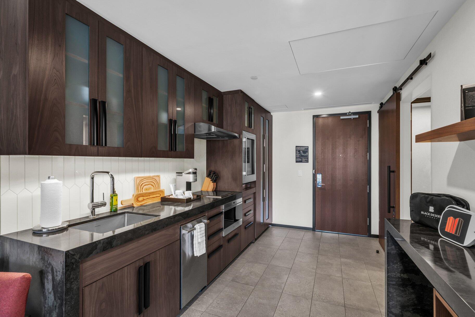 BLACK DESERT RESORT - Residential