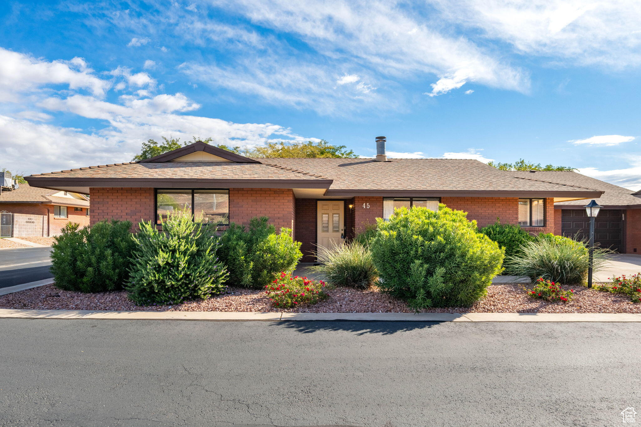 ST GEORGE SNOW PK TOWNHOMES - Residential