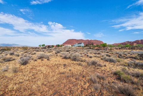 Tiny photo for 1158 E Redspire Pass, Ivins, UT 84738 (MLS # 26-271387)
