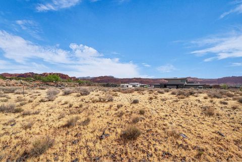 Tiny photo for 1158 E Redspire Pass, Ivins, UT 84738 (MLS # 26-271387)