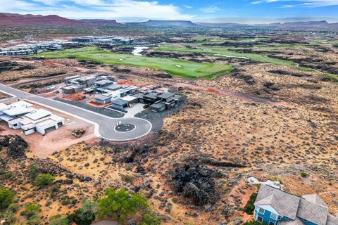 Tiny photo for 1158 E Redspire Pass, Ivins, UT 84738 (MLS # 26-271387)