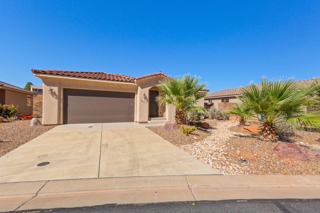 Photo of 521 N Creek Ridge CIR, Washington, UT 84780 (MLS # 26-277010)