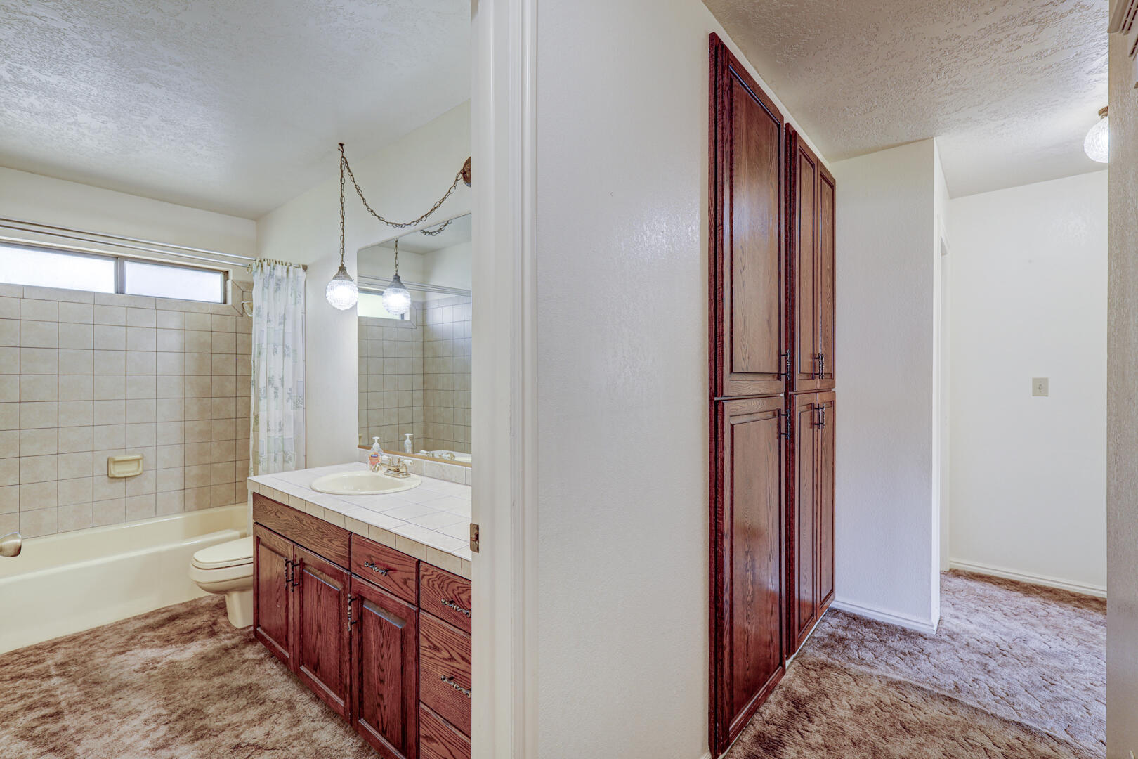 BLOOMINGTON HILLS - Residential