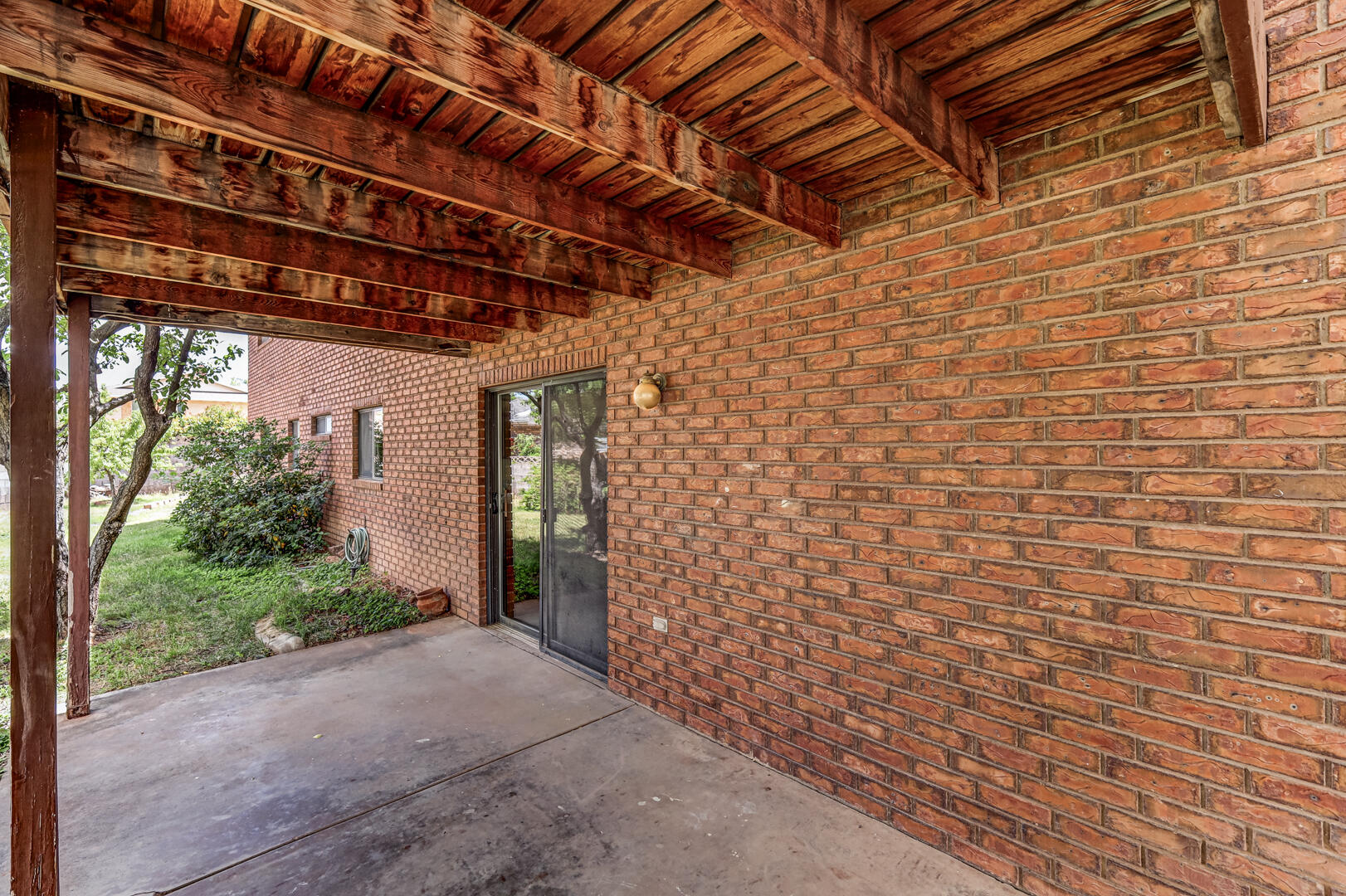 BLOOMINGTON HILLS - Residential