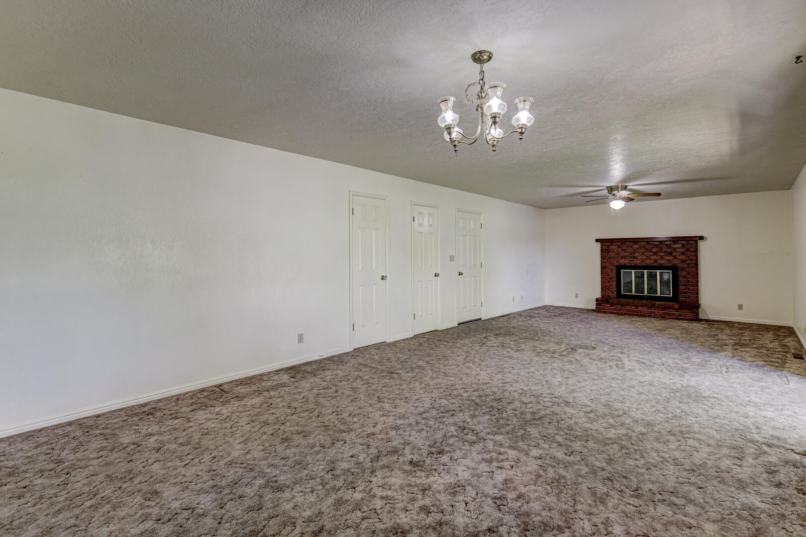 BLOOMINGTON HILLS - Residential