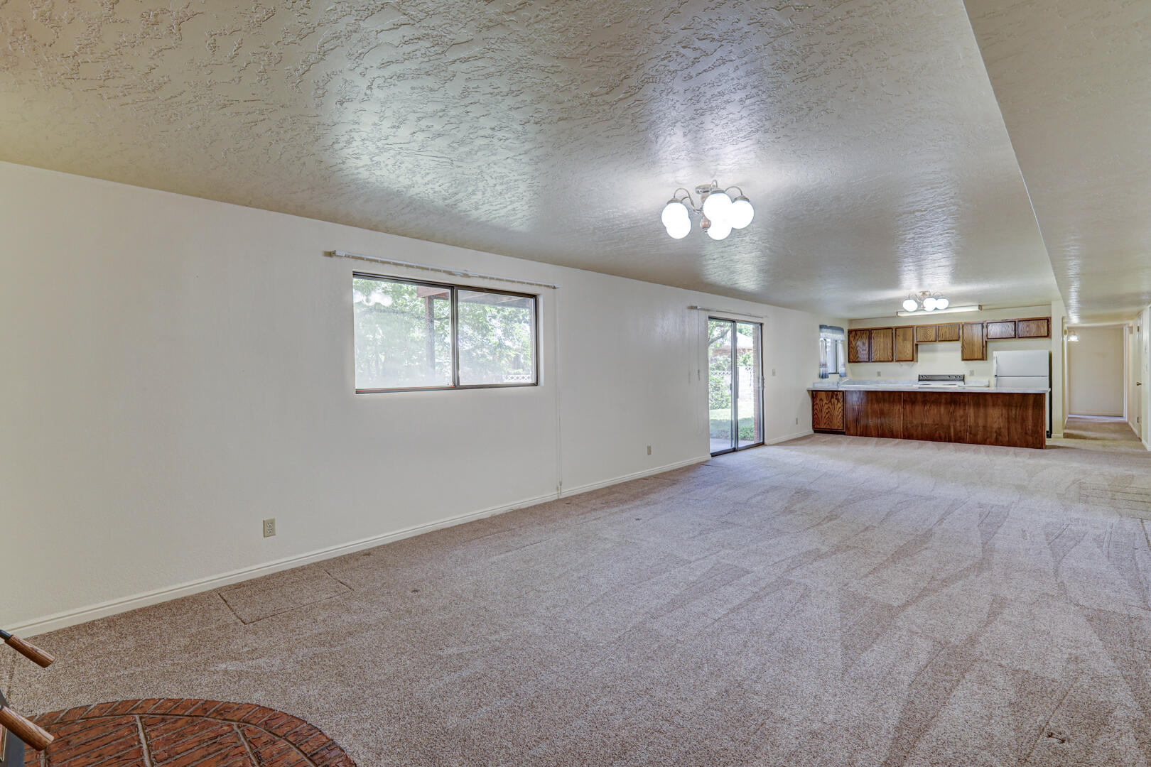 BLOOMINGTON HILLS - Residential