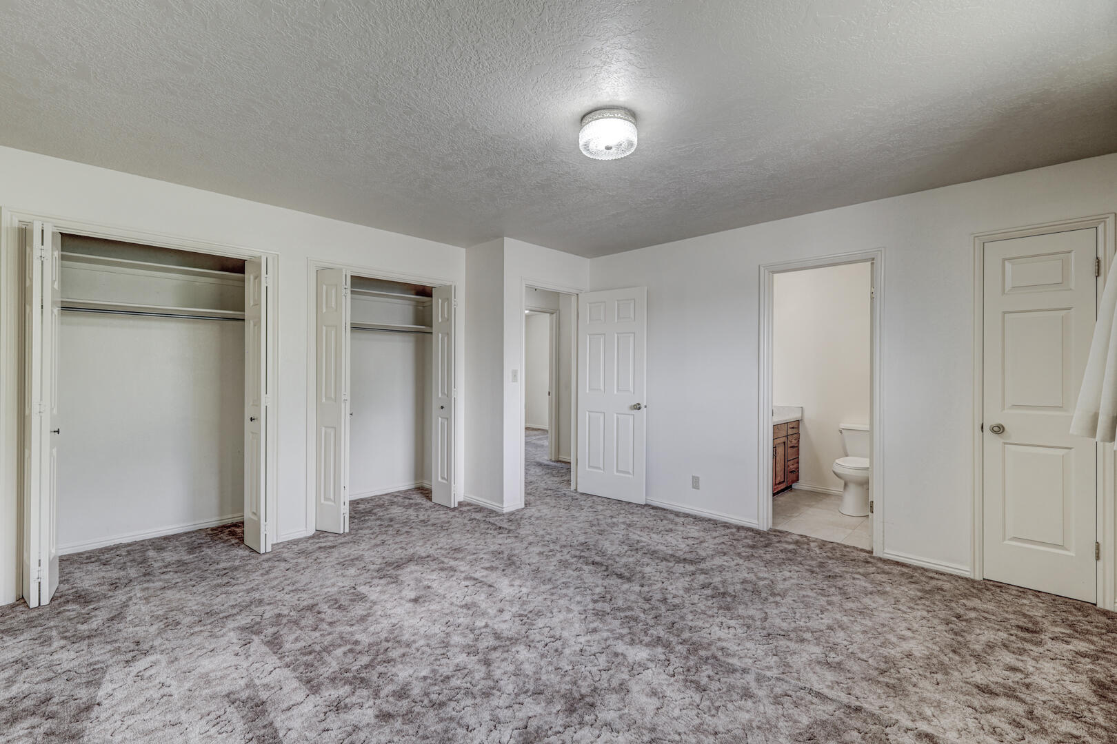 BLOOMINGTON HILLS - Residential