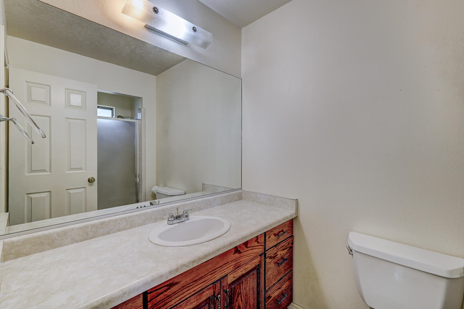 BLOOMINGTON HILLS - Residential
