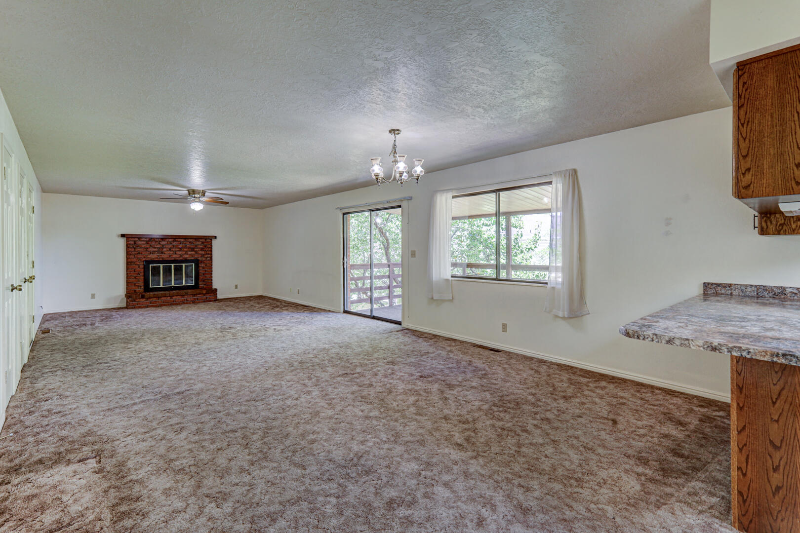 BLOOMINGTON HILLS - Residential