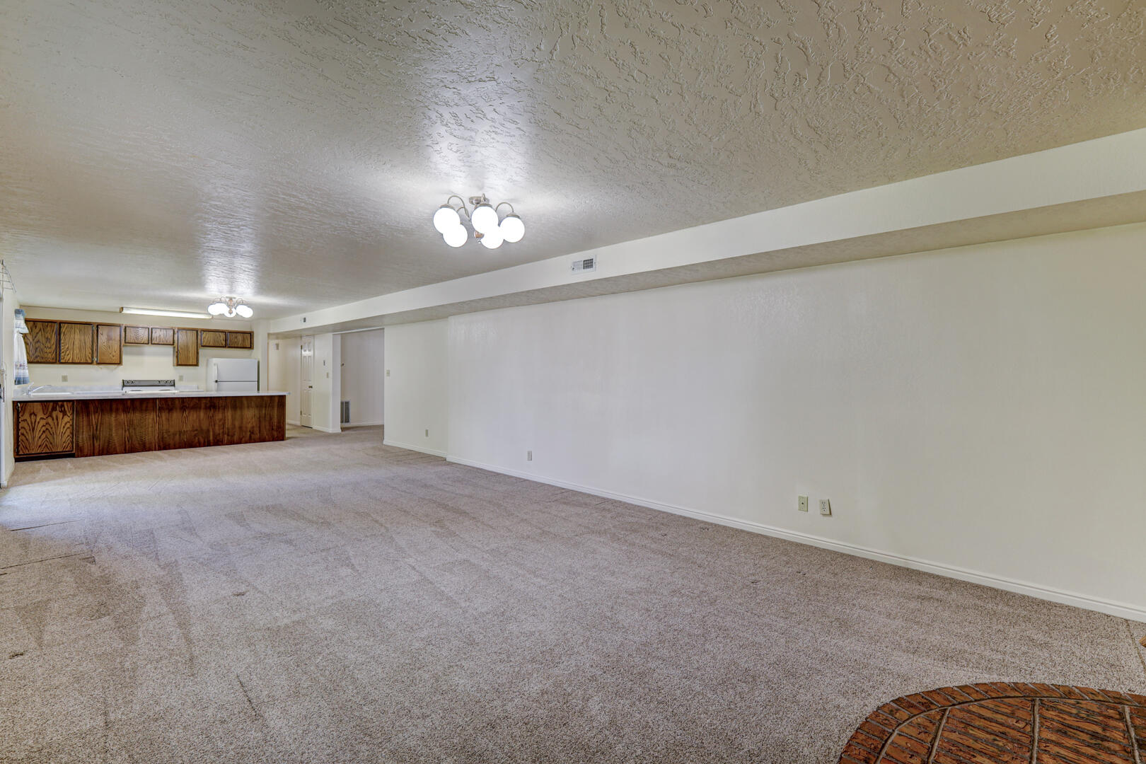 BLOOMINGTON HILLS - Residential