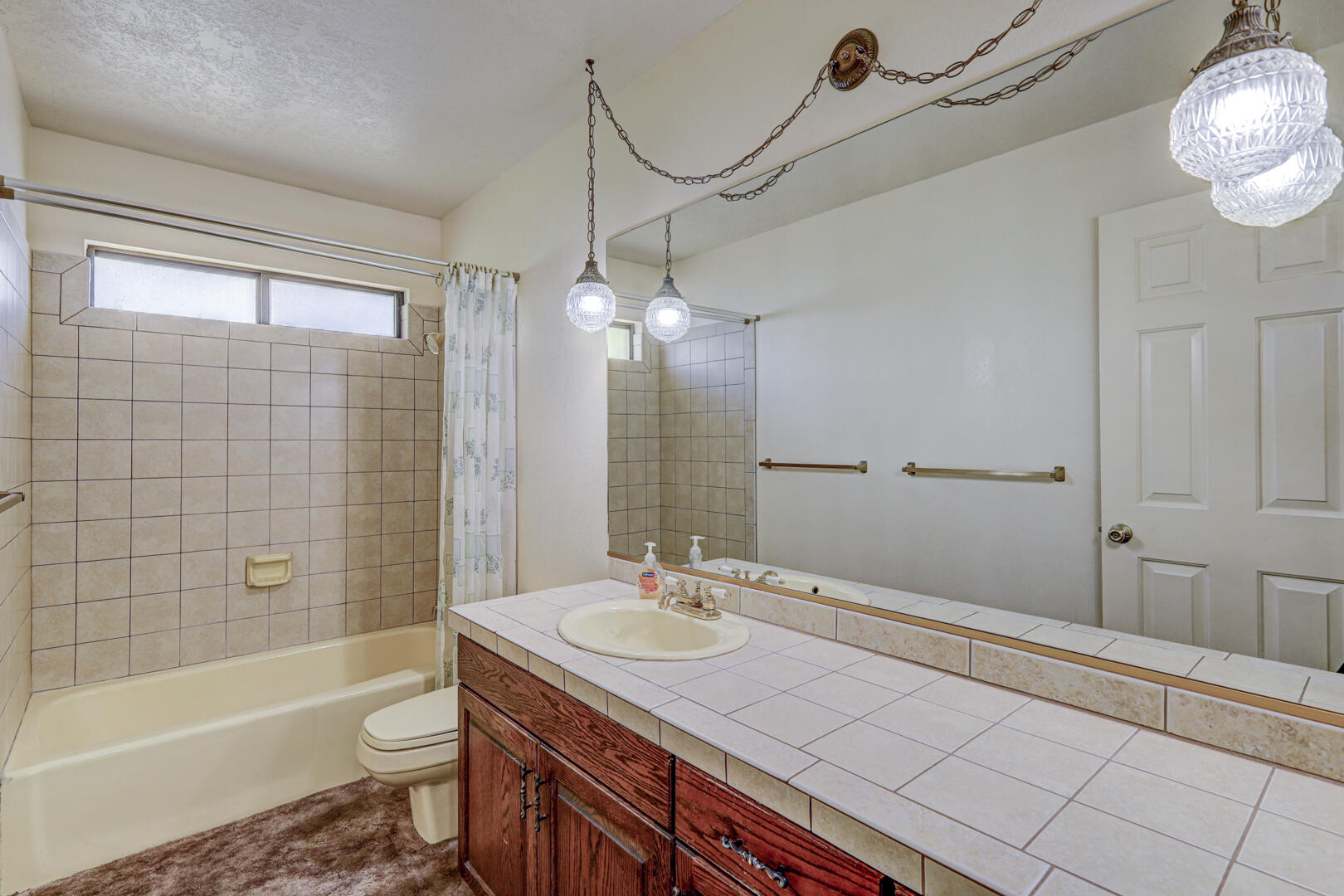 BLOOMINGTON HILLS - Residential