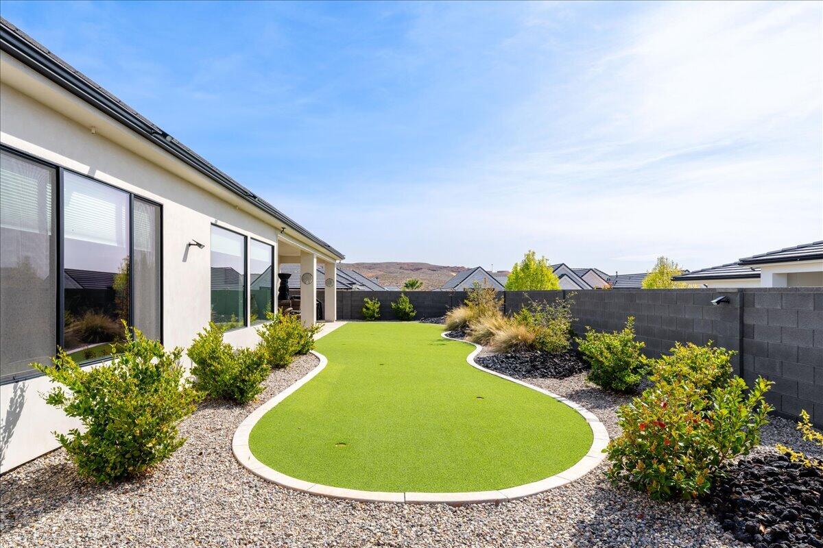 WASHINGTON VISTA - Residential