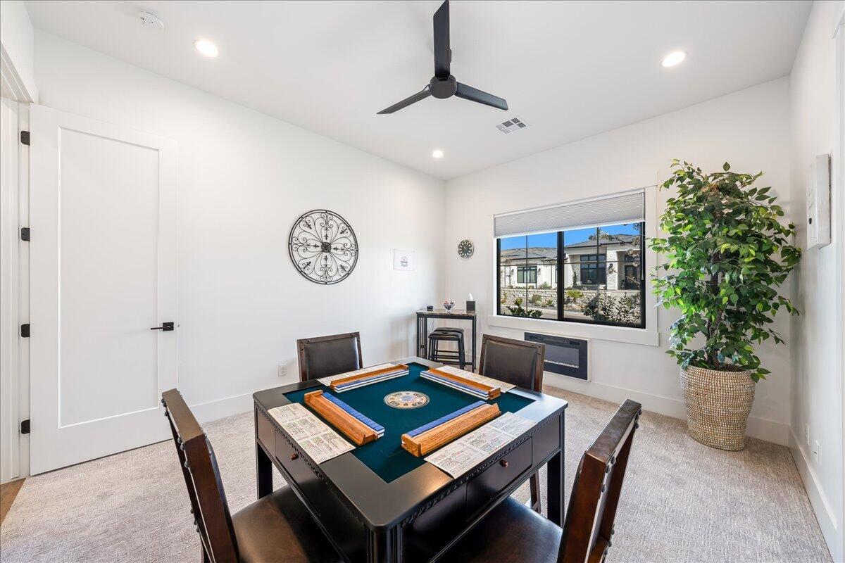 WASHINGTON VISTA - Residential