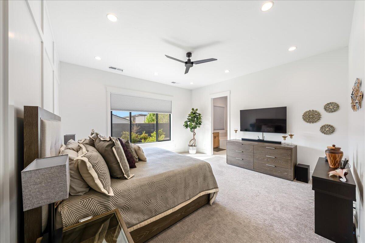 WASHINGTON VISTA - Residential