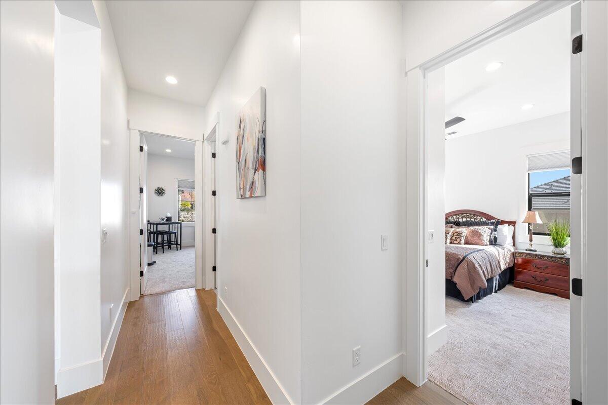 WASHINGTON VISTA - Residential