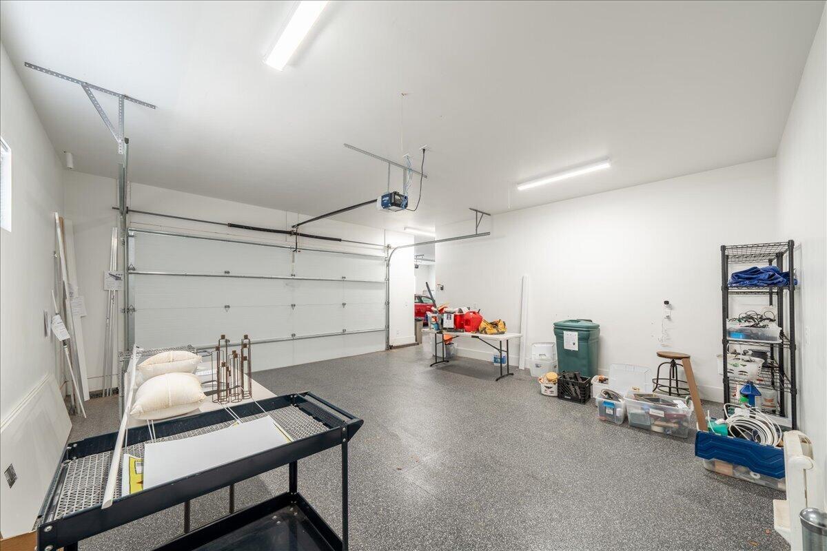 WASHINGTON VISTA - Residential