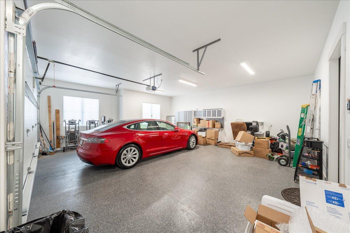 WASHINGTON VISTA - Residential