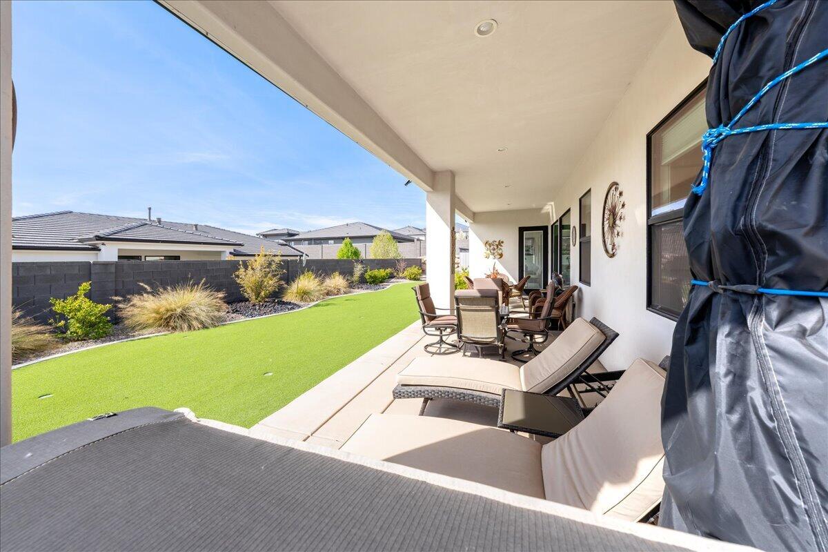 WASHINGTON VISTA - Residential