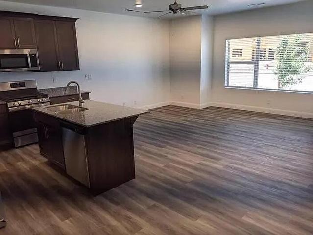 AUBURN HILLS - Residential