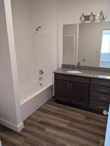 AUBURN HILLS - Residential