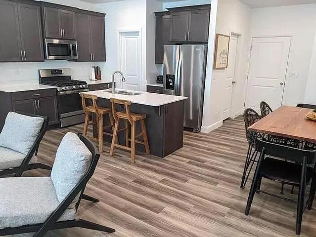 AUBURN HILLS - Residential