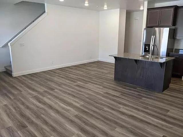 AUBURN HILLS - Residential