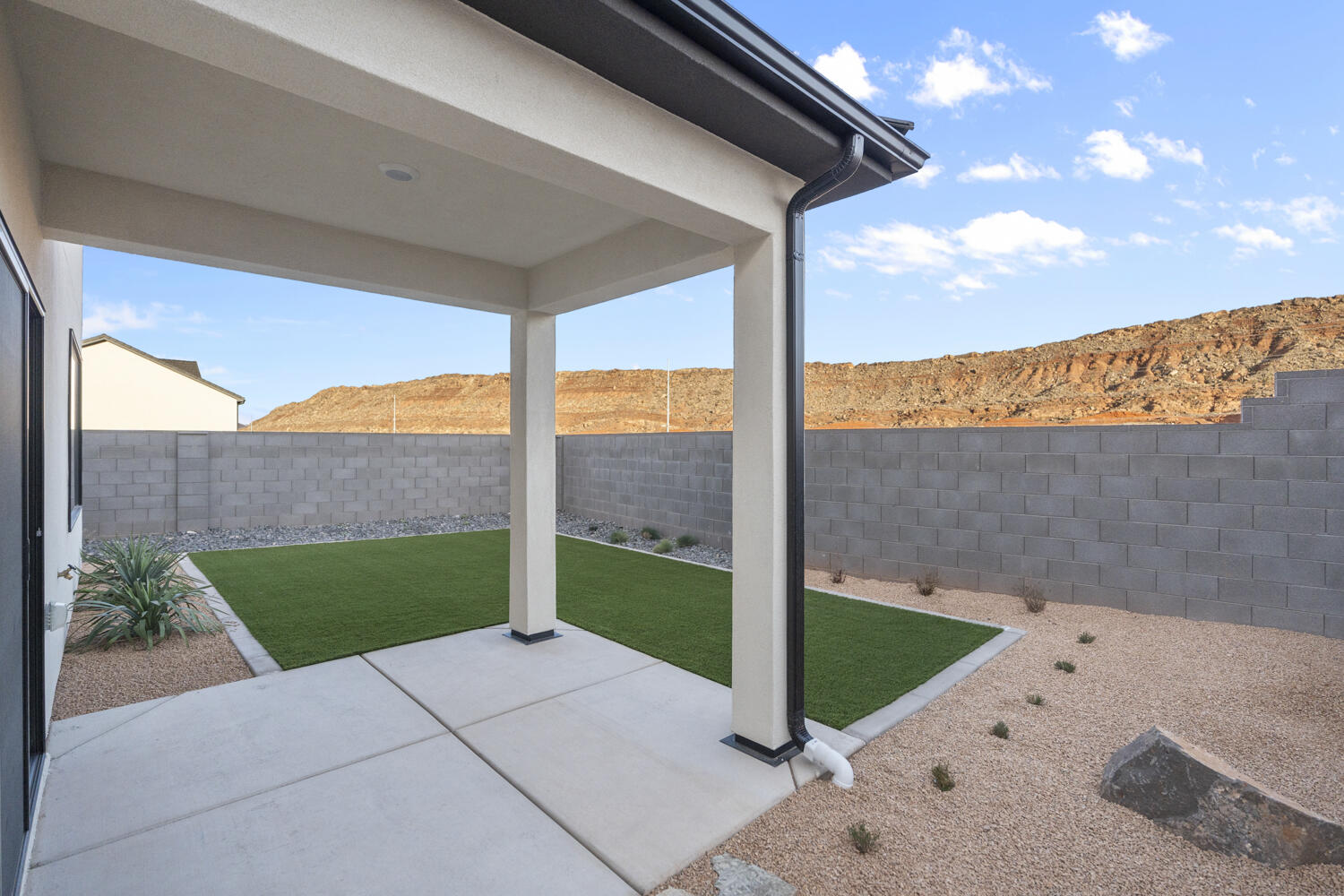 STANDING ROCK EAST AT LONG VALLEY - Residential