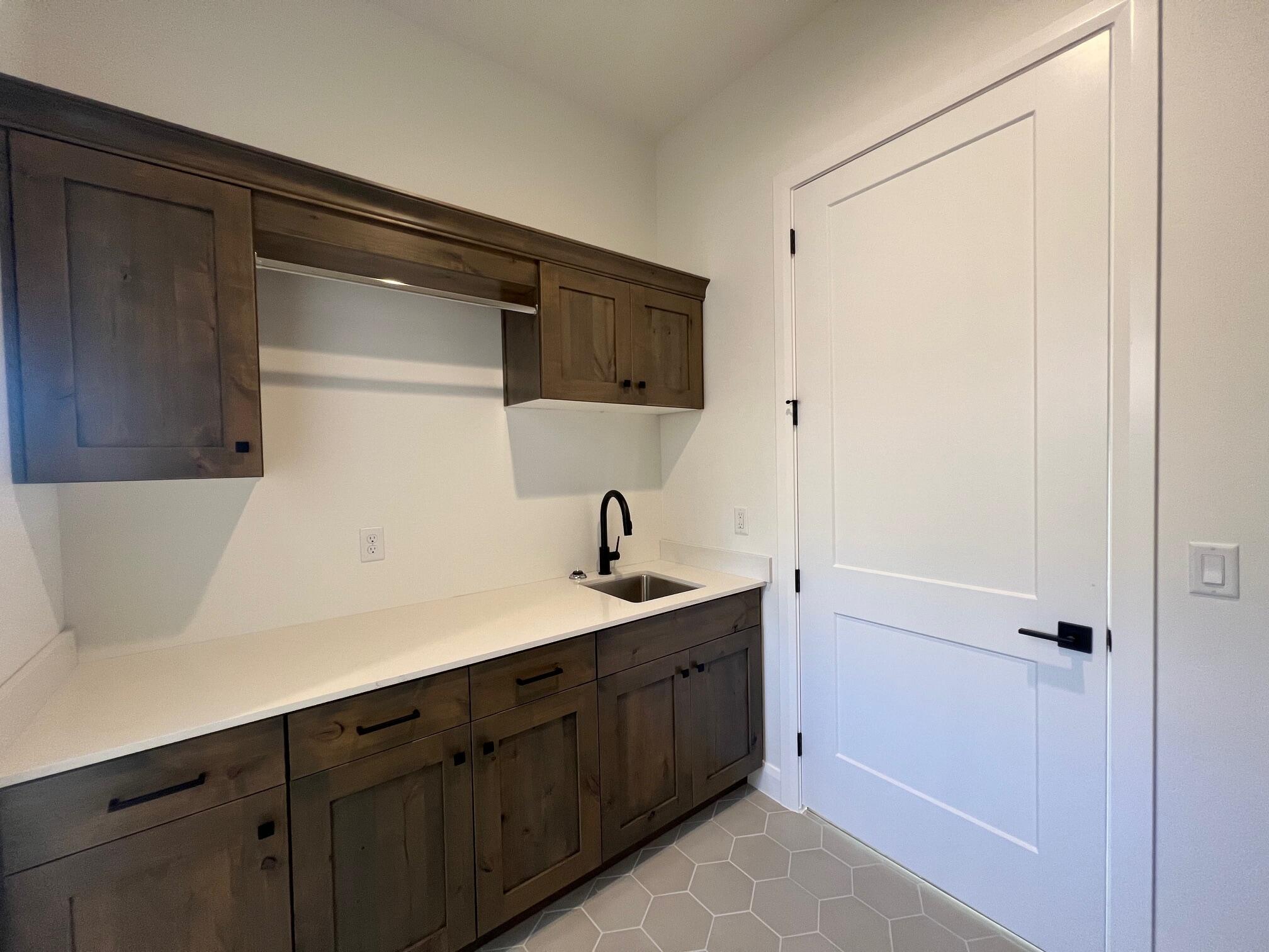 UNITY VILLAGE - Residential