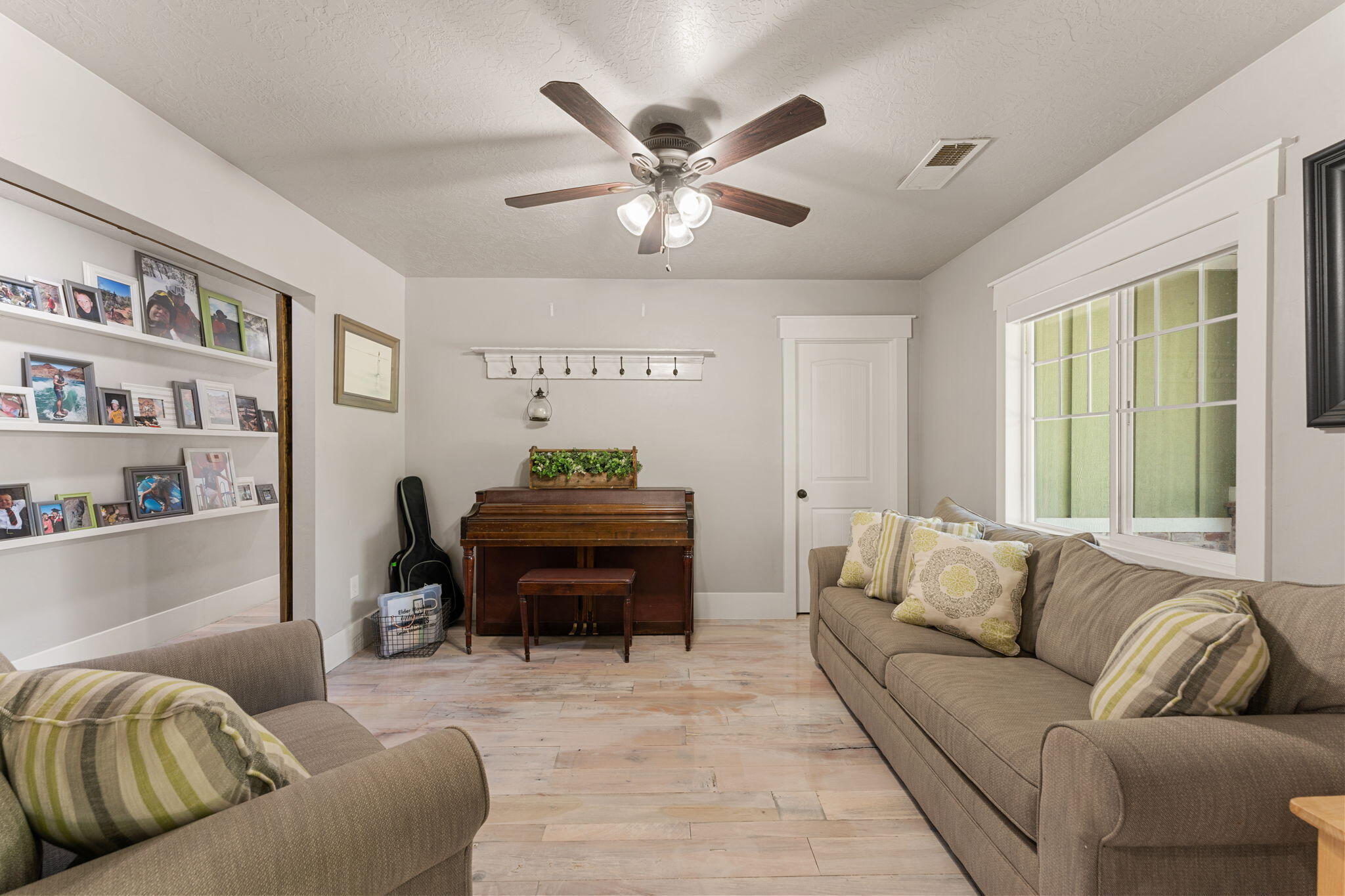 HURRICANE TOWNSITE - Residential