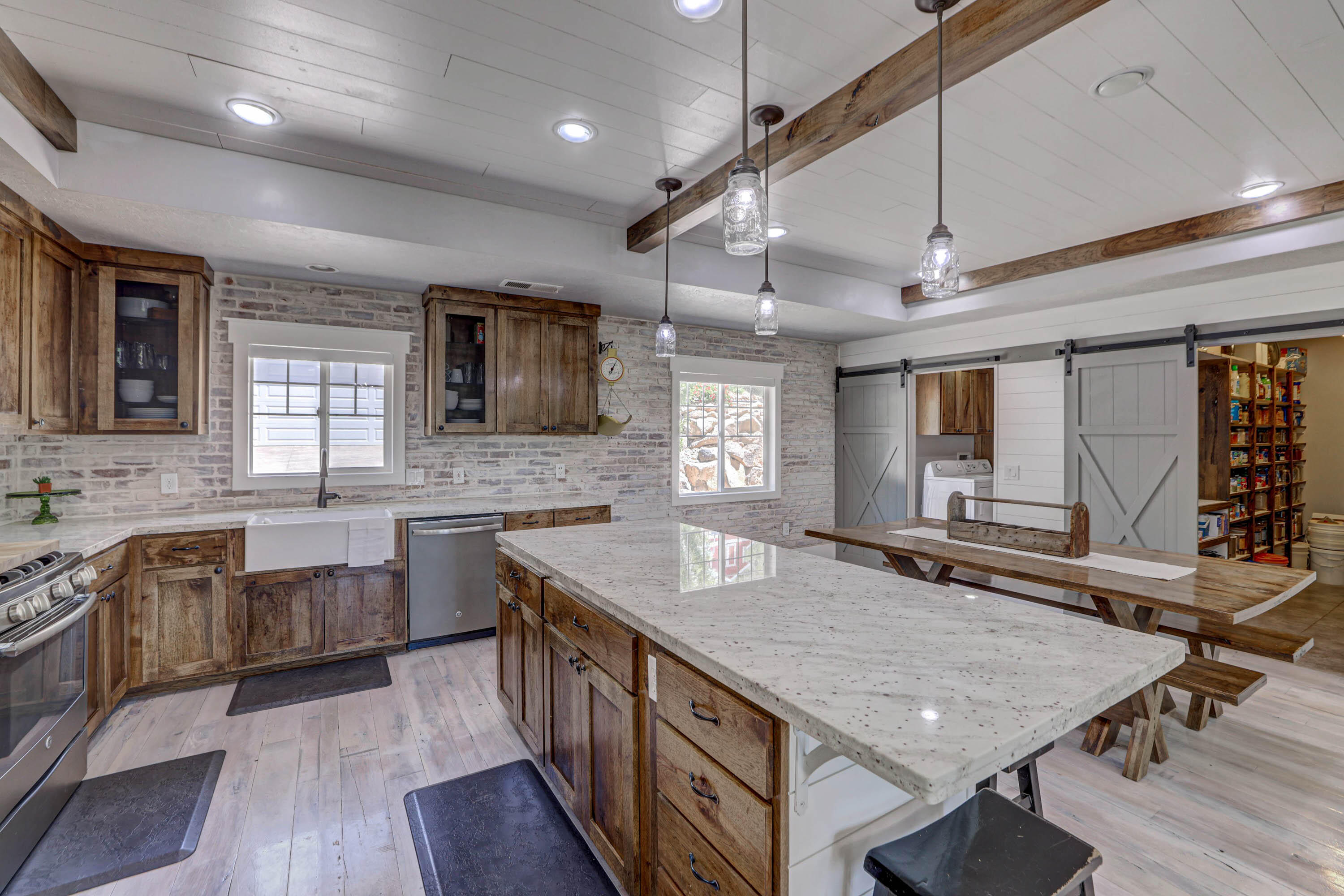 HURRICANE TOWNSITE - Residential