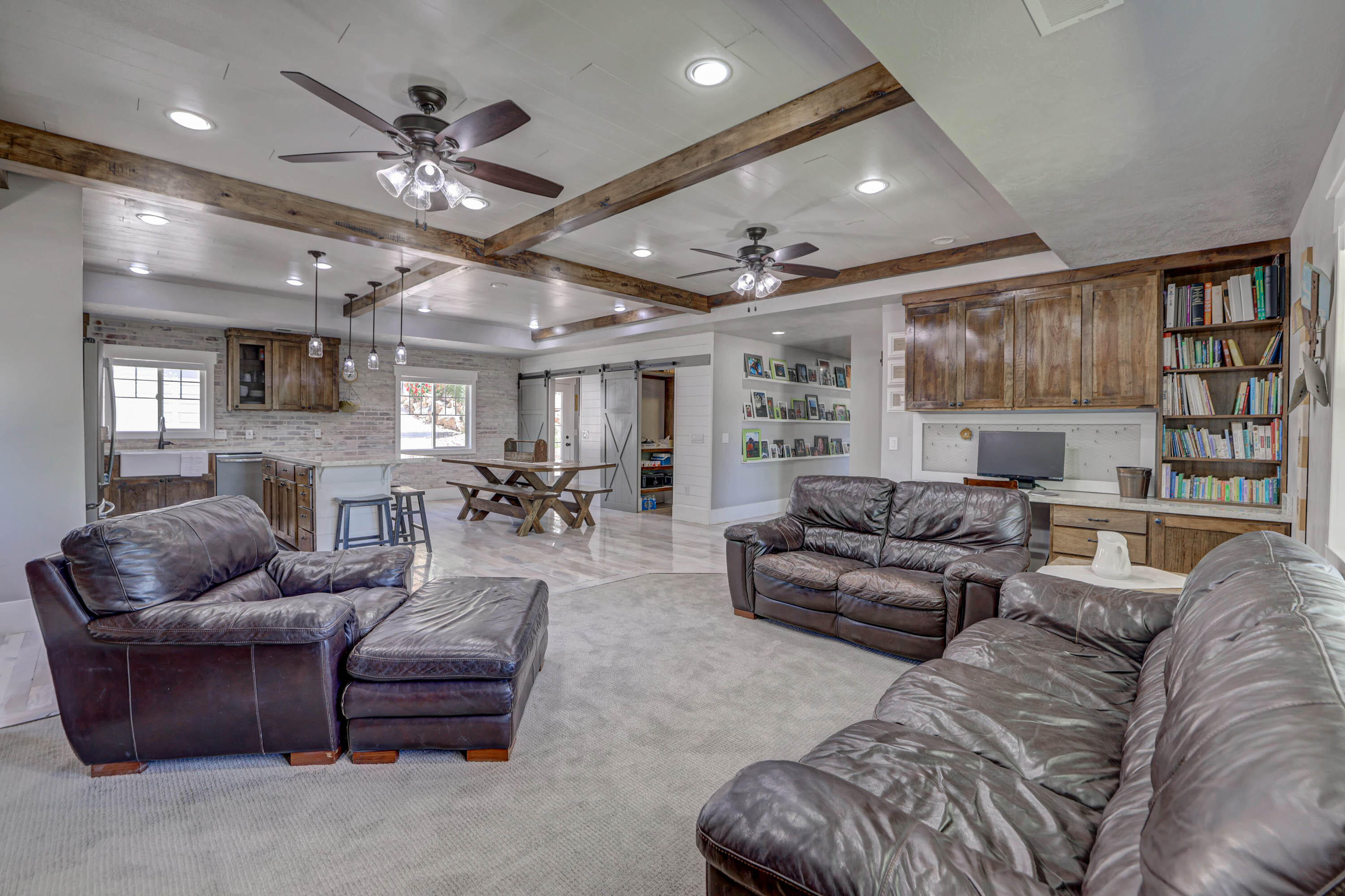 HURRICANE TOWNSITE - Residential