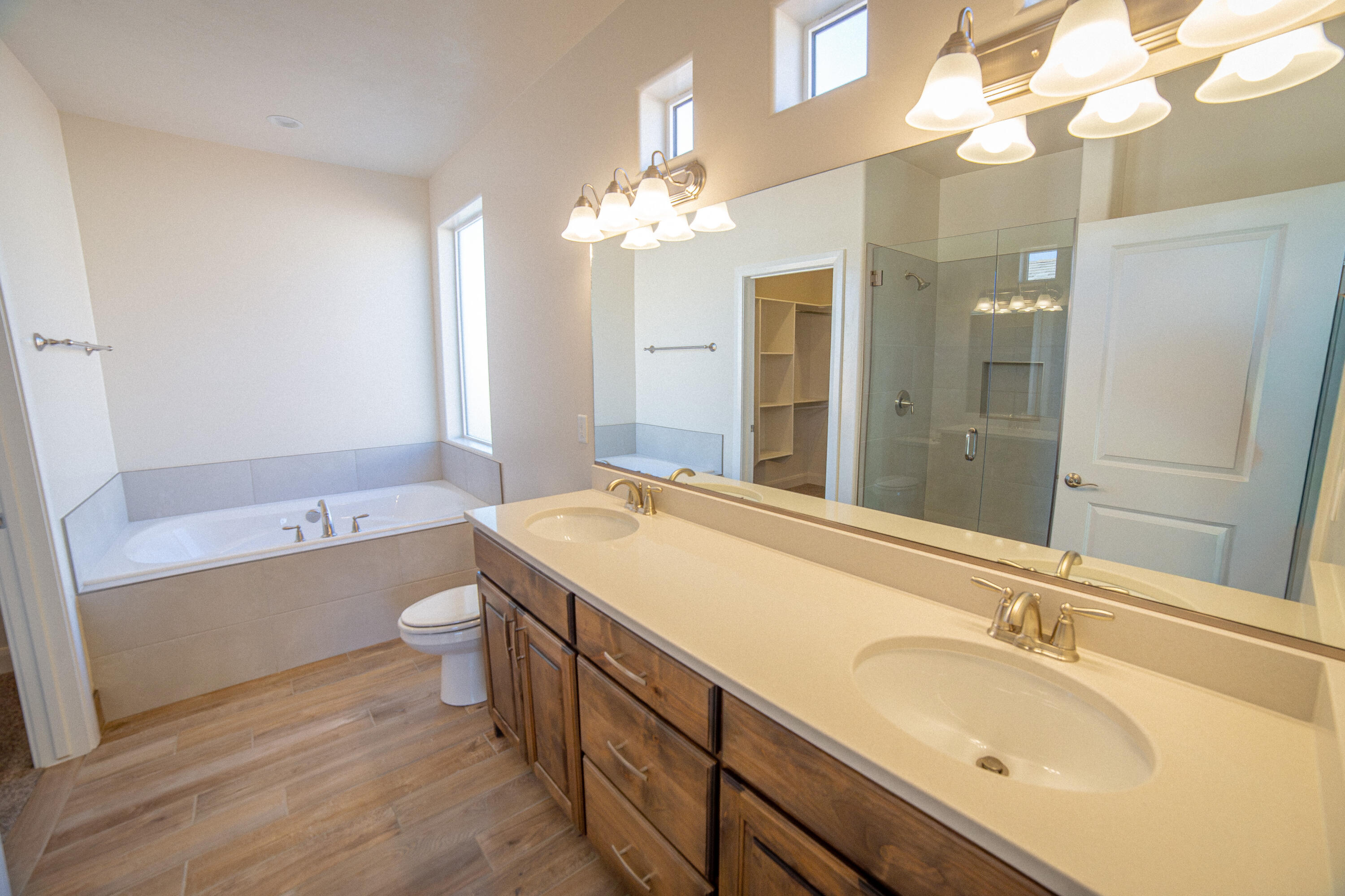 SKY VALLEY - Residential