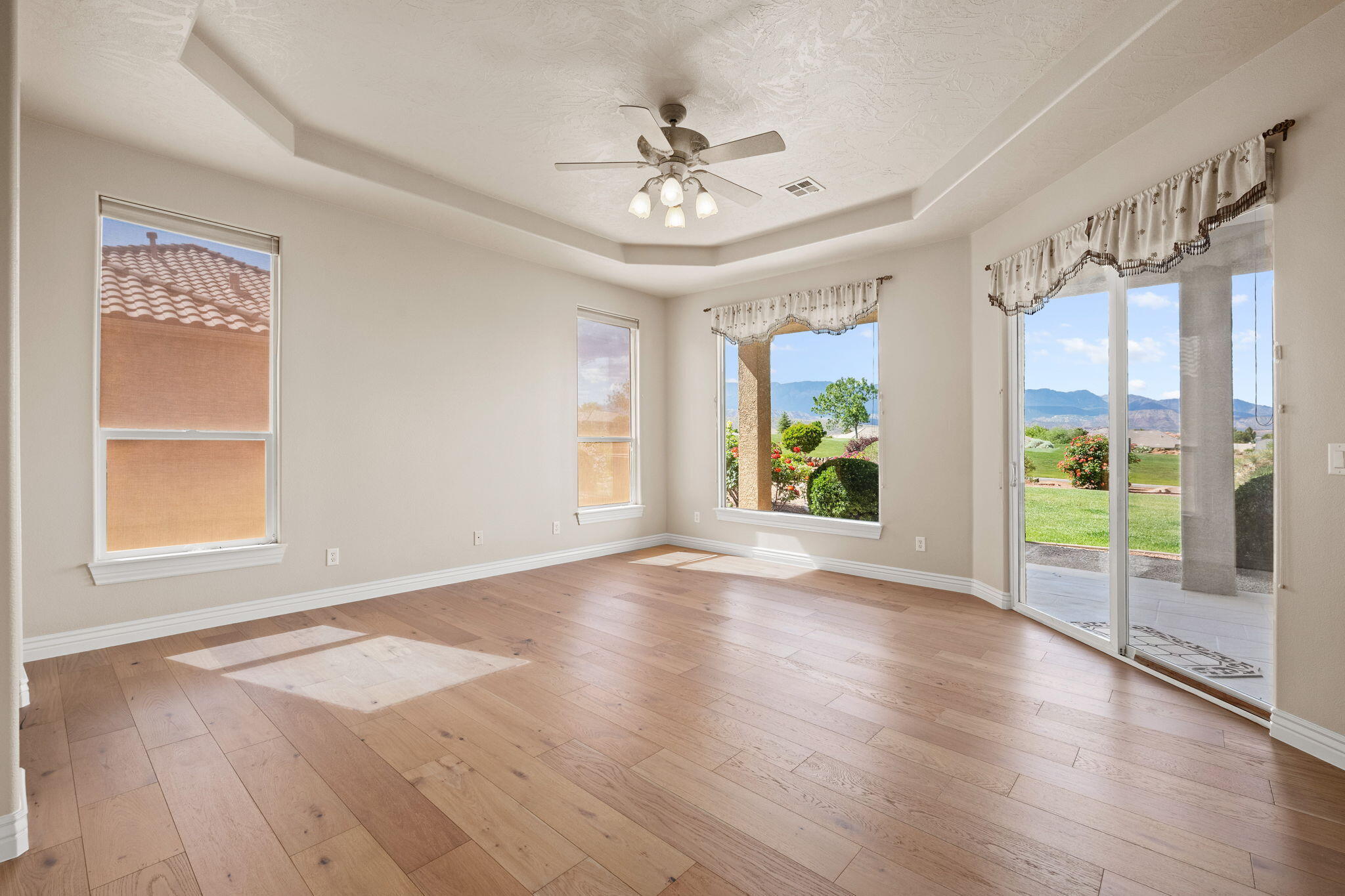 SKY MOUNTAIN GOLF ESTATES - Residential