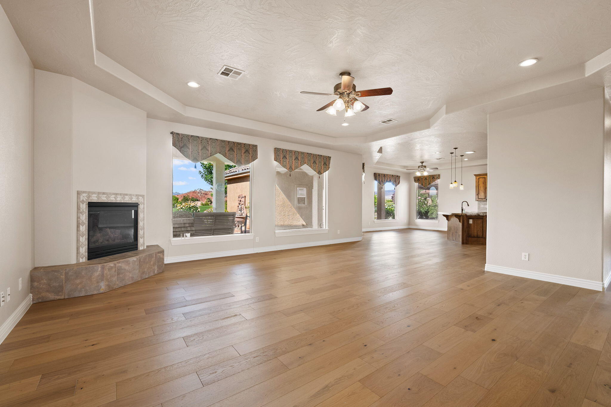 SKY MOUNTAIN GOLF ESTATES - Residential