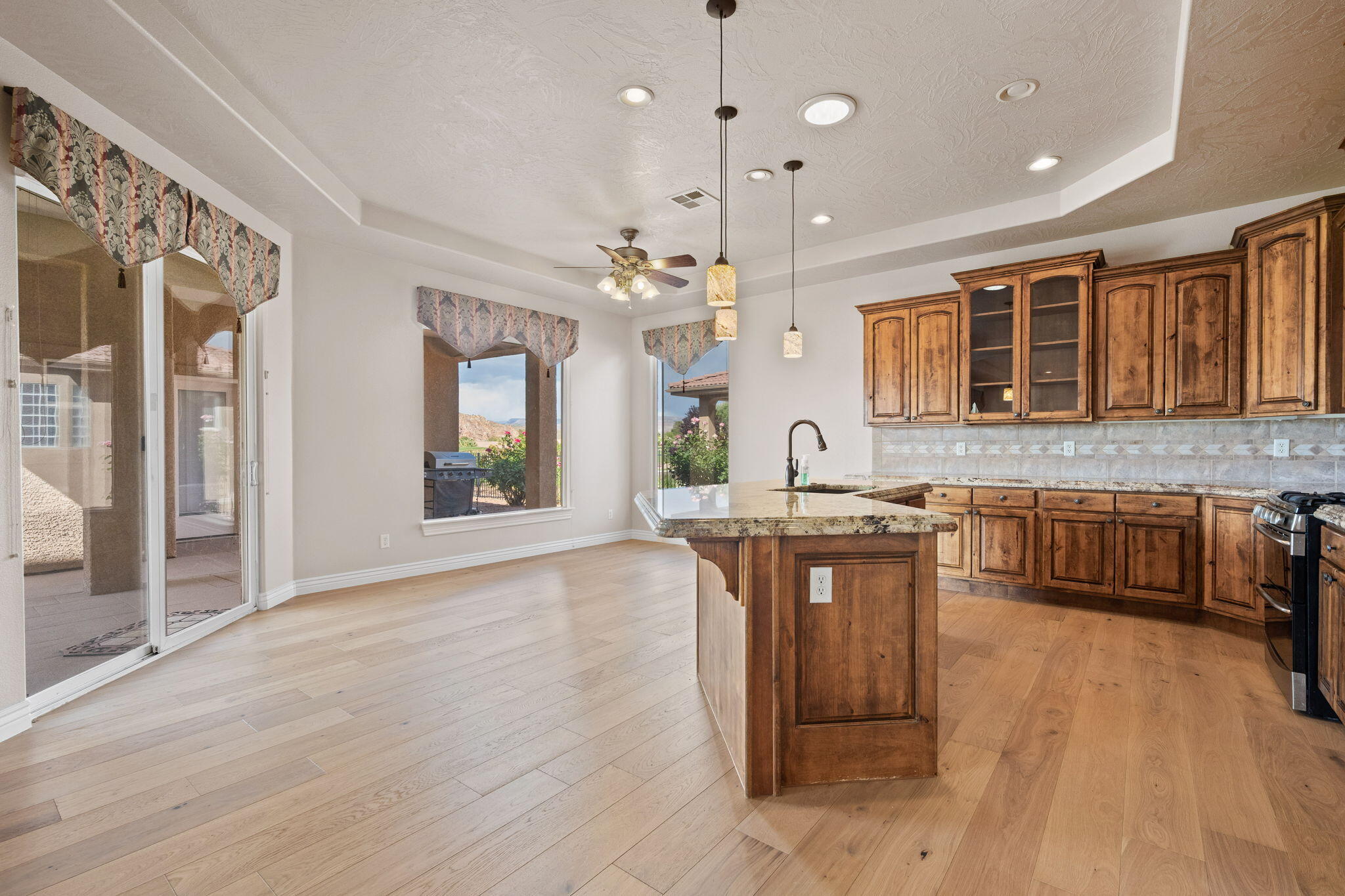 SKY MOUNTAIN GOLF ESTATES - Residential