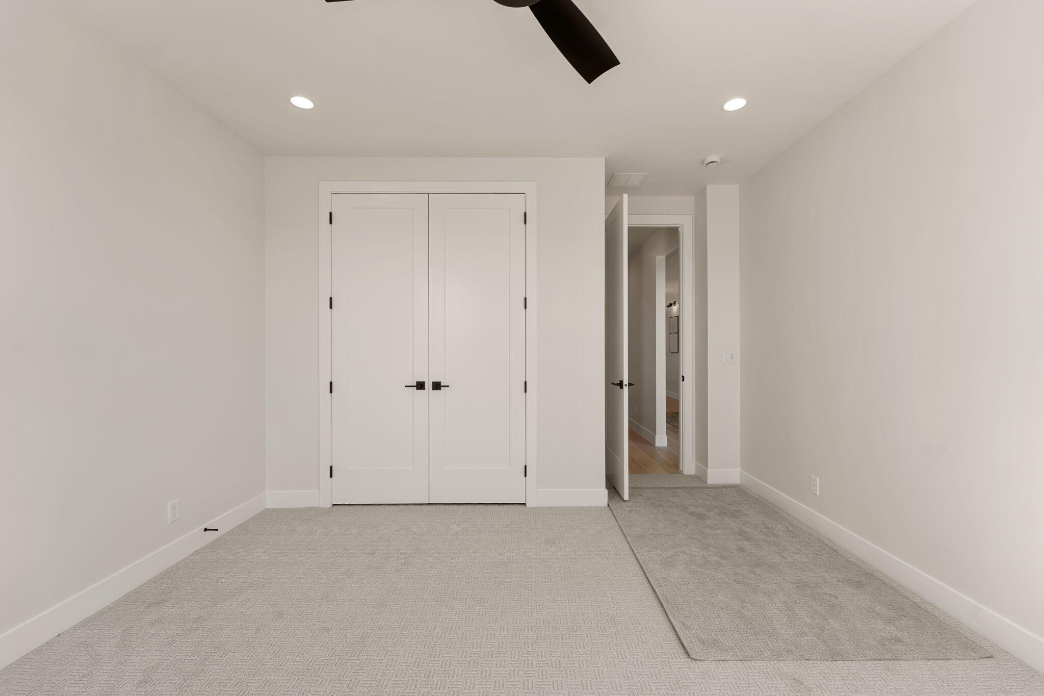 BLACK STONE - Residential