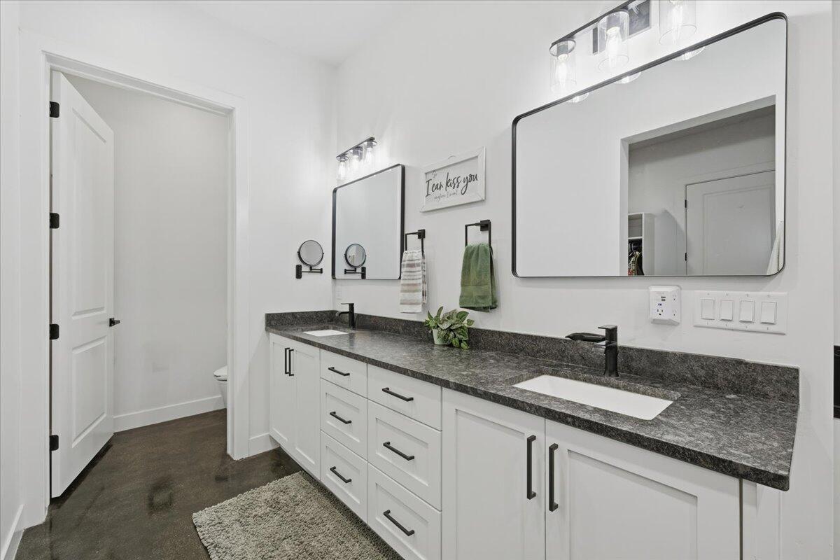 APPLE VALLEY RANCH GOOSEBERRY - Residential