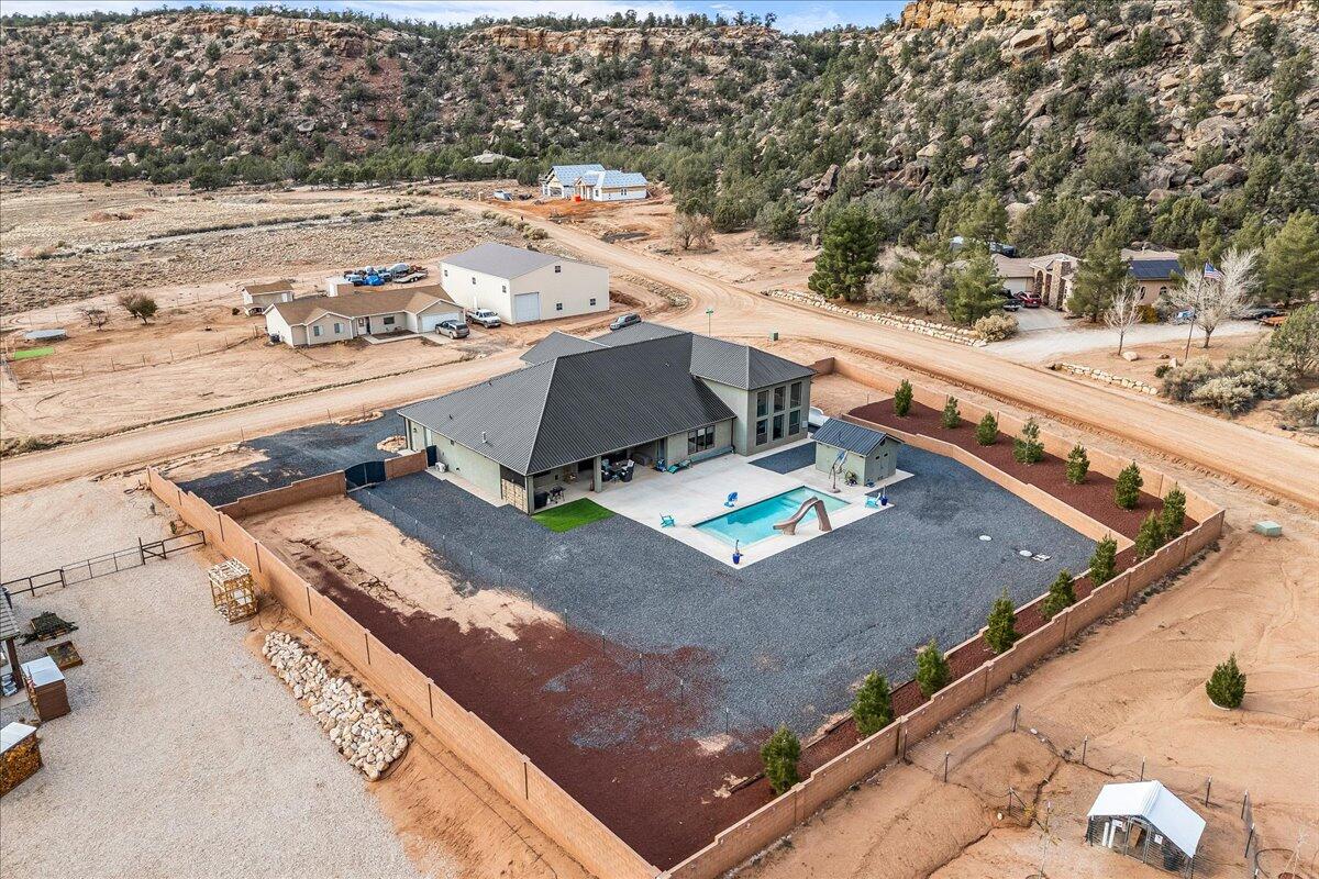 APPLE VALLEY RANCH GOOSEBERRY - Residential