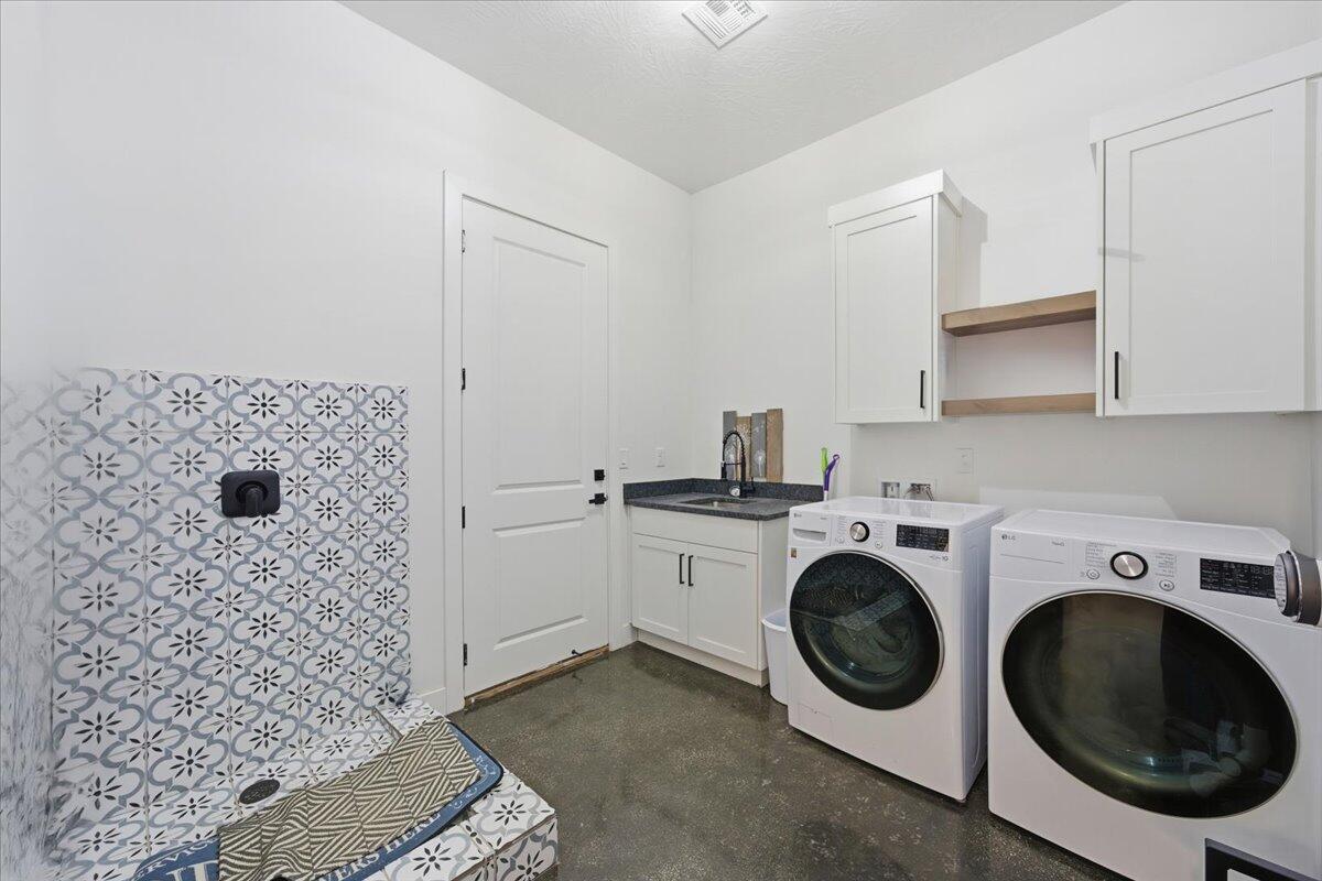 APPLE VALLEY RANCH GOOSEBERRY - Residential