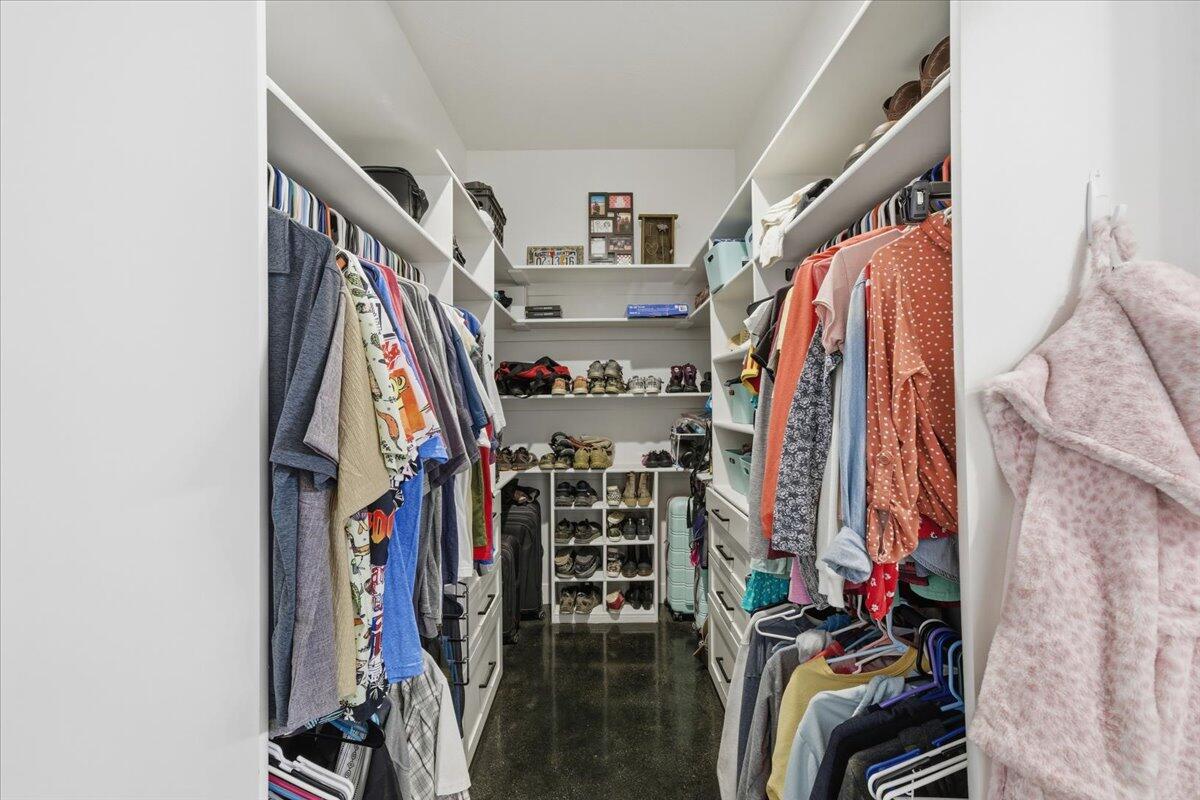 APPLE VALLEY RANCH GOOSEBERRY - Residential