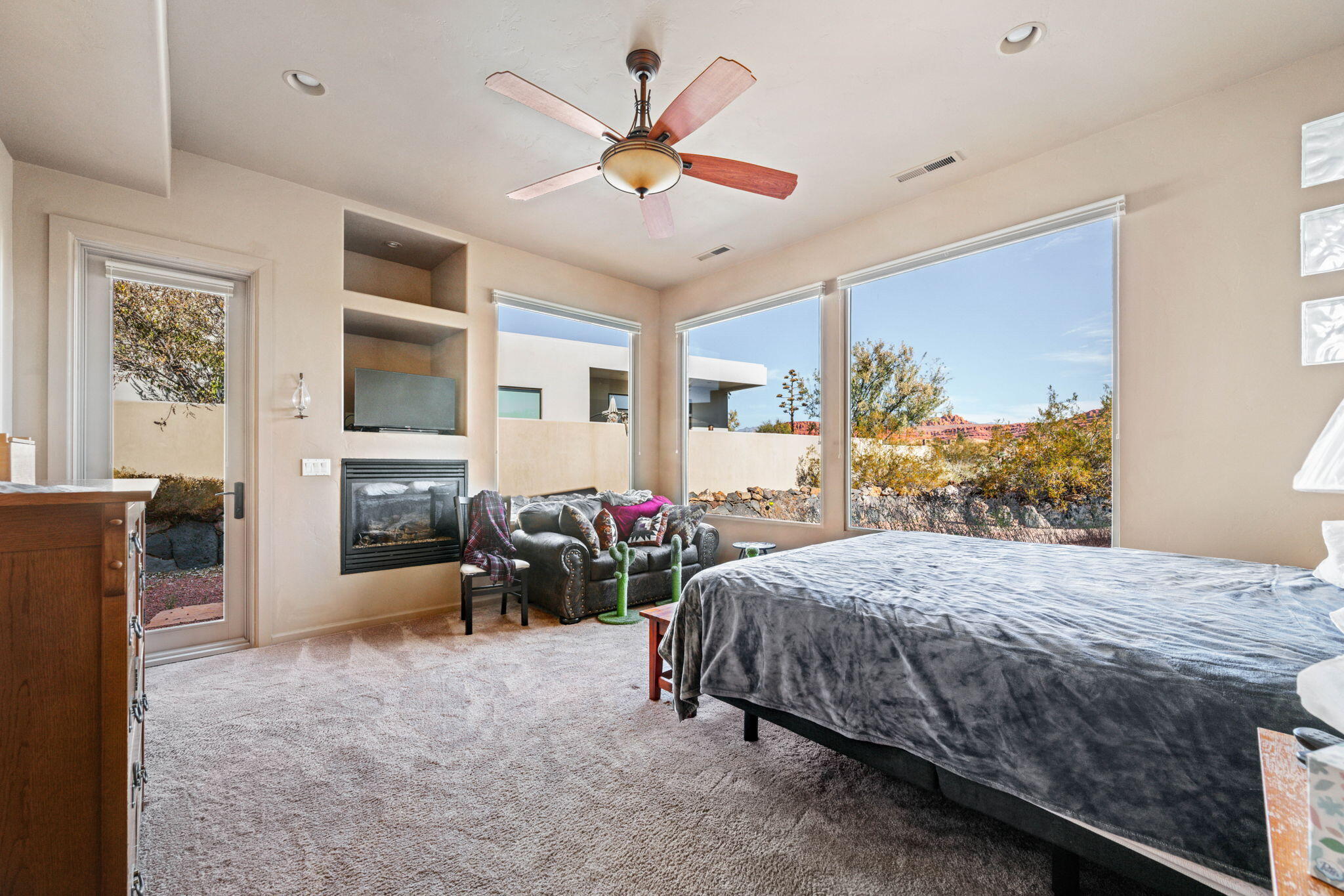 LAVA COVE AT ENTRADA - Residential