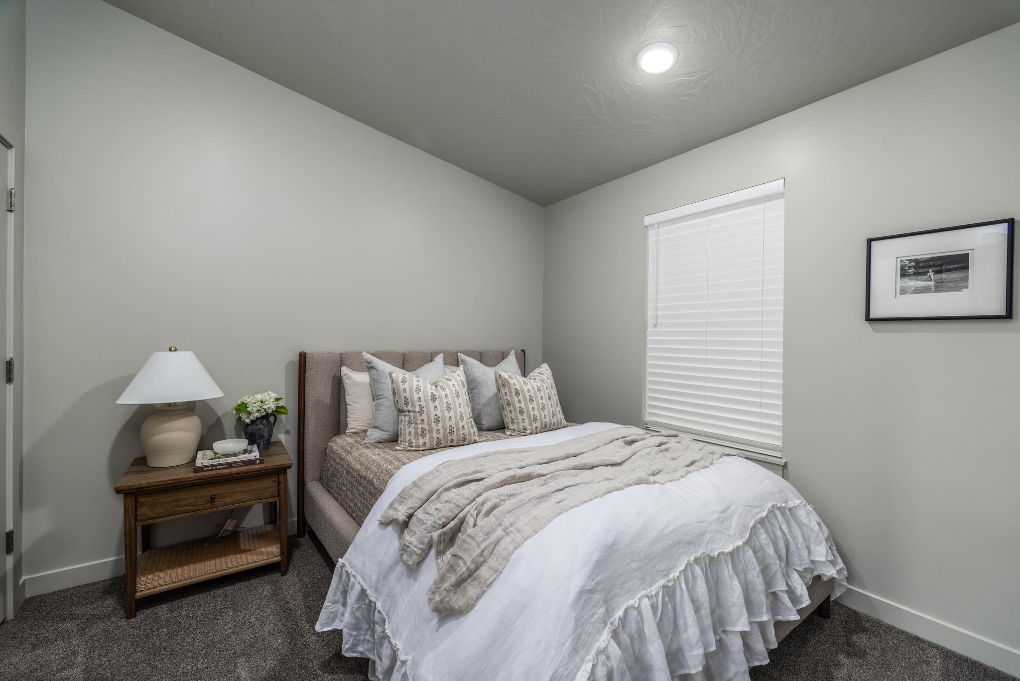 LONE ROCK CONDOS - Residential